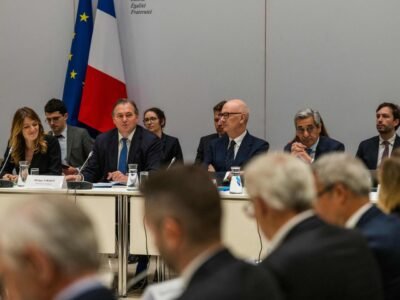 Vols annulés : le gouvernement promet d’aider les compagnies aériennes et rassure les passagers