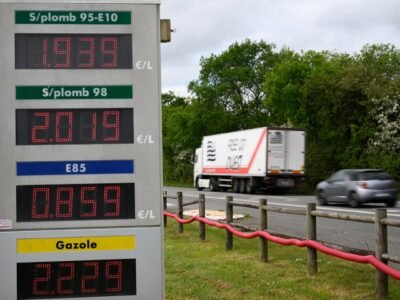 Hausse des prix des carburants : les modalités de l’indemnité de 50 euros pour les « grands rouleurs » dévoilées